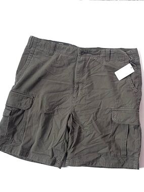 ✨ SOLD || New NWT Men's Nautica Cotton Twill Cargo Clipper 9” Shorts in Loden